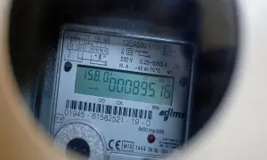Cyfrowy licznik prądu pokazuje 895,16 kWh. Jak odczytać licznik prądu Tauron? To proste, odczyt jest widoczny na wyświetlaczu.